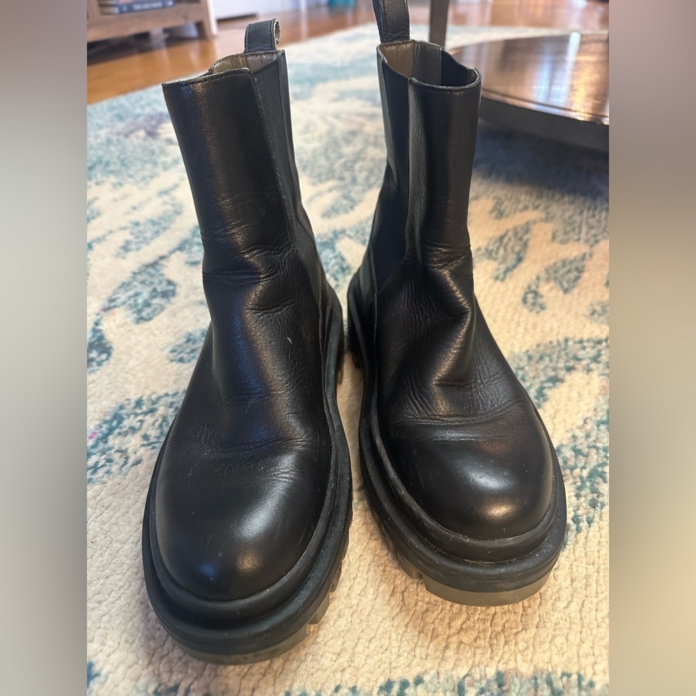 Zara Chunky Lug Sole Black Leather Boots - Picture 5 of 9